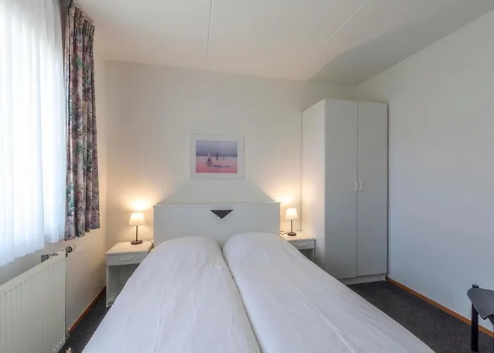 5 For 4 Guests In Callanstoog