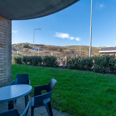 5 For 4 Guests In Callanstoog Apartman